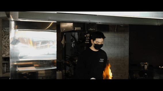 드롭샷매치 포트폴리오 - 친목 닭구이 매장 홍보 영상