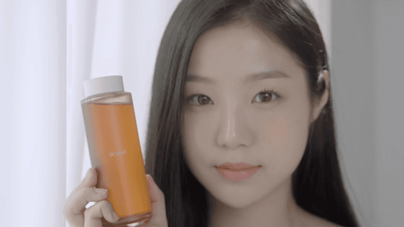 드롭샷매치 포트폴리오 - 아크웰ㅣ온비자에센스 제품 광고