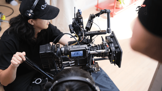 드롭샷매치 포트폴리오 - 앱 서비스  유명 광고 현장 메이킹, 인터뷰