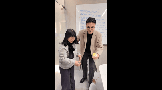 드롭샷매치 포트폴리오 - 사무실 복도에서 펼친 직원 댄스 챌린지 숏폼