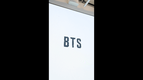 드롭샷매치 포트폴리오 - BTS 달마중 팝업 스케치