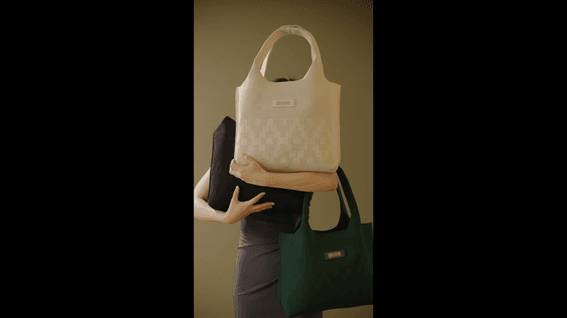 드롭샷매치 포트폴리오 - 주식회사 엠에스알ㅣPLEATICA 다이아 니트 쇼퍼백 세로형 제품 광고 영상