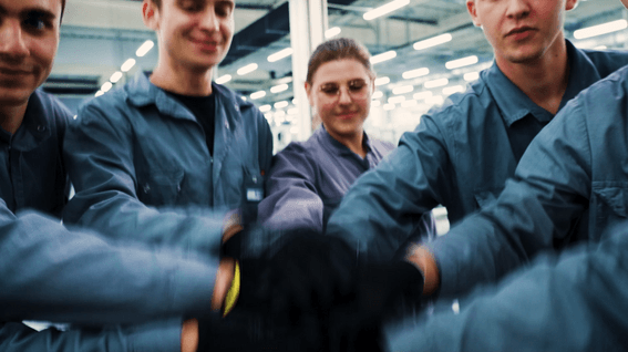 드롭샷매치 포트폴리오 - 글로벌 기업 홍보 영상 제작: 삼성SDI 해외법인 브랜드 콘텐츠 (헝가리 & 말레이시아)